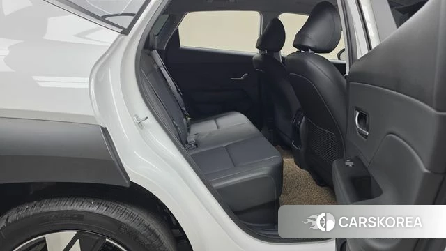 Hyundai Kona Hybrid (SX2) 2024 Белый из Кореи, фото 3