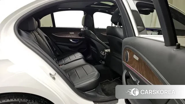 Mercedes-Benz E-Class W213 2020 Белый из Кореи, фото 3