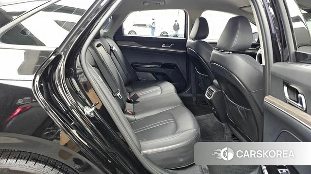 Kia K5 3rd generation 2023 Черный из Кореи, фото 3