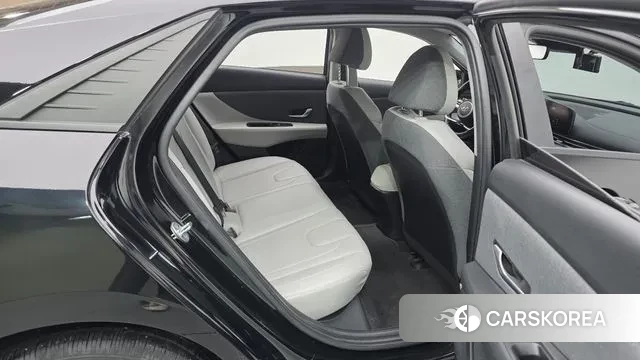 Hyundai Avante (CN7) 2022 Черный из Кореи, фото 3