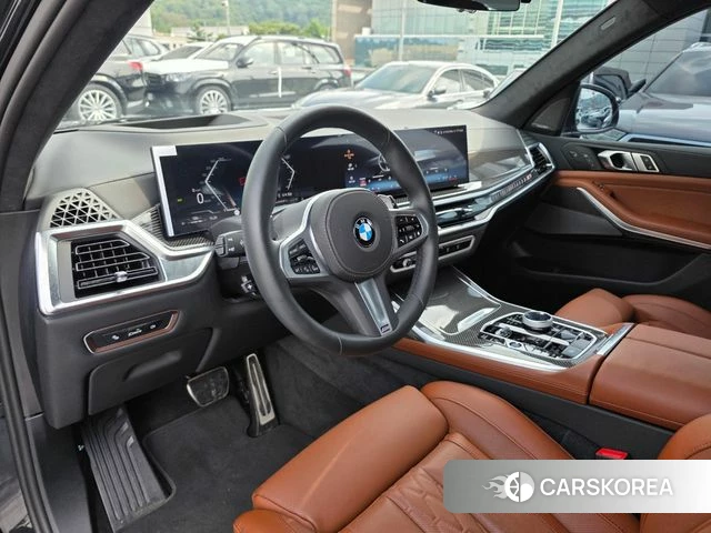 BMW X7 (G07) 2025 Черный из Кореи, фото 3