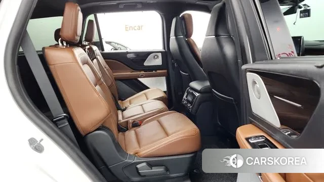 Lincoln Aviator 2nd generation 2021 Белый из Кореи, фото 3