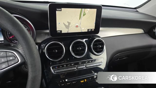 Mercedes-Benz GLC-Class X253 2018 Белый из Кореи, фото 3
