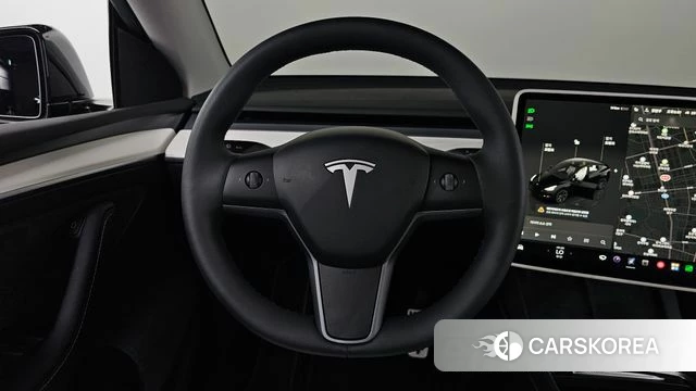 Tesla Model Y 2024 Черный из Кореи, фото 3