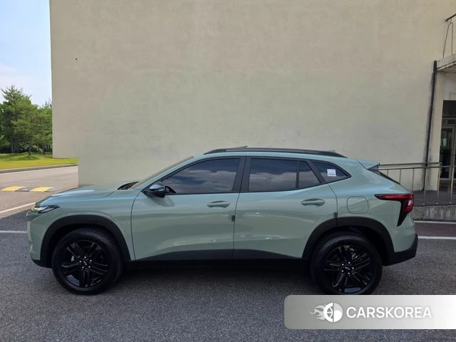 Chevrolet (GM Daewoo) Trax Crossover 2024 Светло-зеленый из Кореи, фото 3