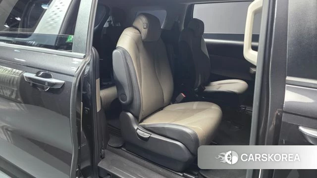 Kia The New Carnival 4th Generation 2024 Серый из Кореи, фото 3