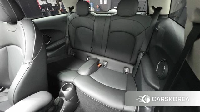 Mini Cooper 2021 Серебряный из Кореи, фото 3