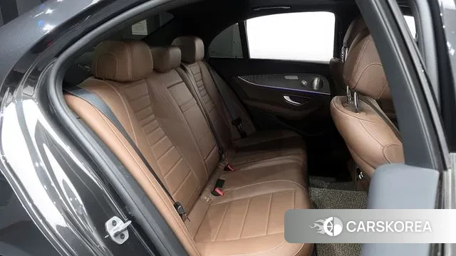 Mercedes-Benz E-Class W213 2021 Серый из Кореи, фото 3