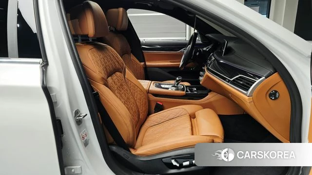 BMW 7 Series (G11) 2021 Белый из Кореи, фото 3