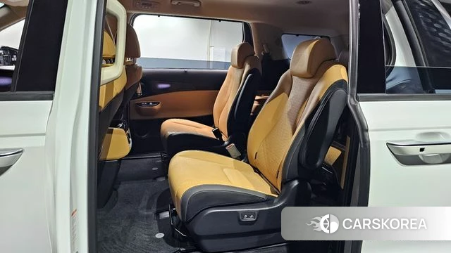 Kia Carnival 4th generation 2023 Белый из Кореи, фото 3