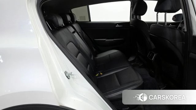 Kia Sportage The Bold 2021 Белый из Кореи, фото 3