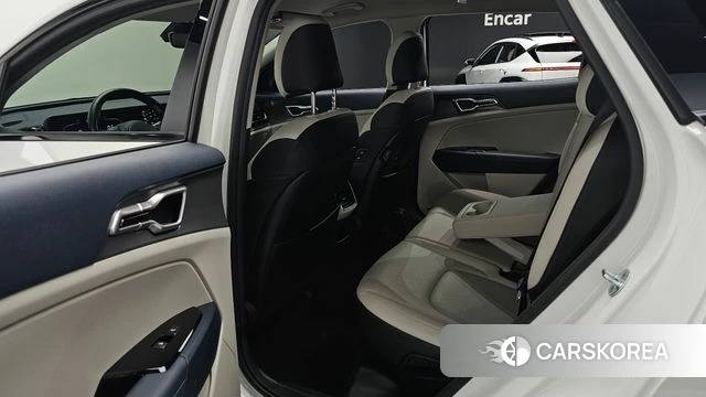 Kia Sportage 5th Generation 2022 Белый из Кореи, фото 3