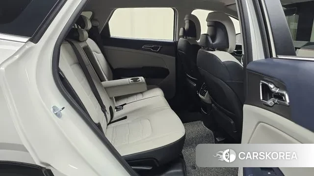 Kia The New Sportage 5th Generation 2025 Белый из Кореи, фото 3