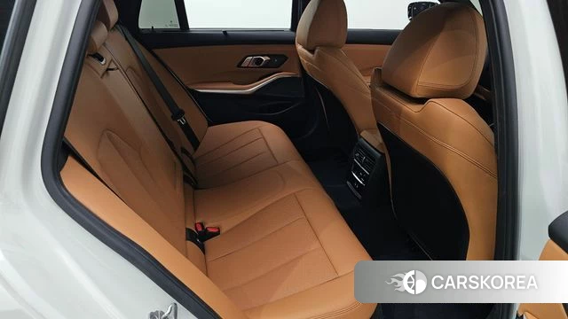 BMW 3 Series (G20) 2025 Белый из Кореи, фото 3