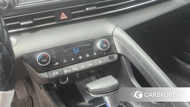 Hyundai Avante (CN7) 2021 Белый из Кореи, фото 3