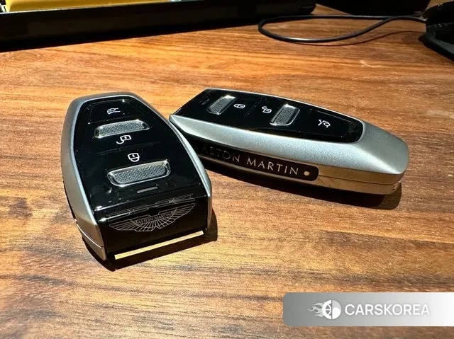 Aston Martin DBX 2024 Синий из Кореи, фото 3