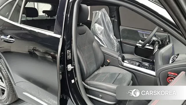 Mercedes-Benz GLA - Class H247 2025 Черный из Кореи, фото 3