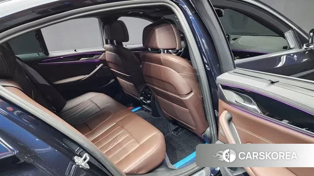 BMW 5 Series (G30) 2023 Черный из Кореи, фото 3