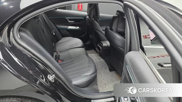Mercedes-Benz E-Class W214 2025 Черный из Кореи, фото 3