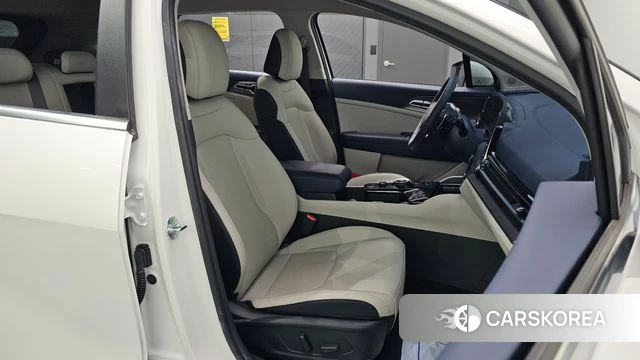 Kia Sportage 5th Generation 2024 Белый из Кореи, фото 3