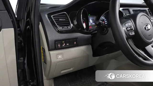 Kia The New Carnival 2019 Черный из Кореи, фото 3