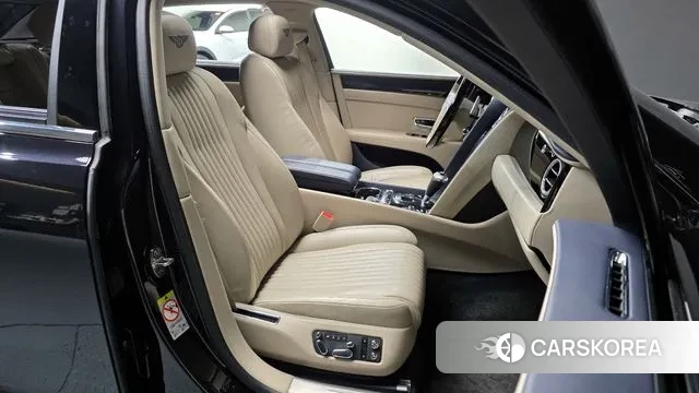 Bentley Flying Spur 2nd Generation 2018 Черный из Кореи, фото 3