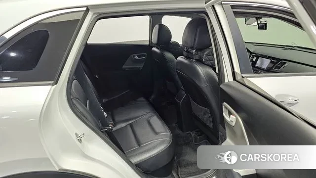 Kia Niro 2018 Белый из Кореи, фото 3