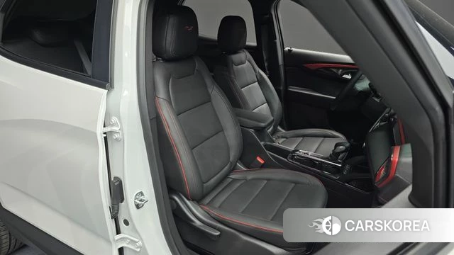 Chevrolet (GM Daewoo) The New Trail Blazer 2024 Белый из Кореи, фото 3