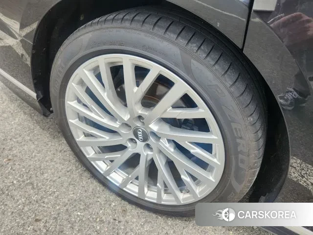 Audi A8 (D5) 2020 Черный из Кореи, фото 3