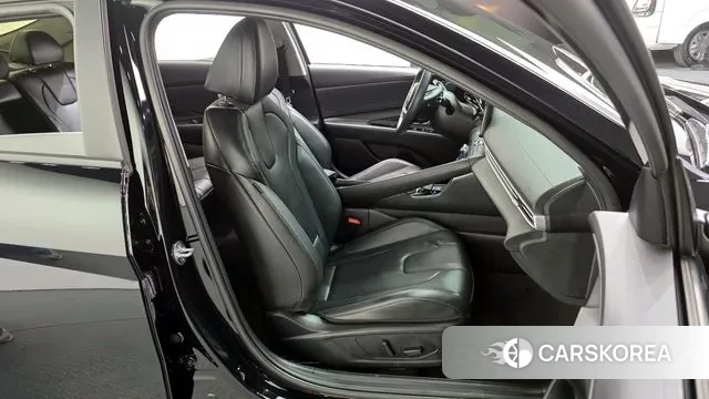 Hyundai Avante (CN7) 2023 Черный из Кореи, фото 3