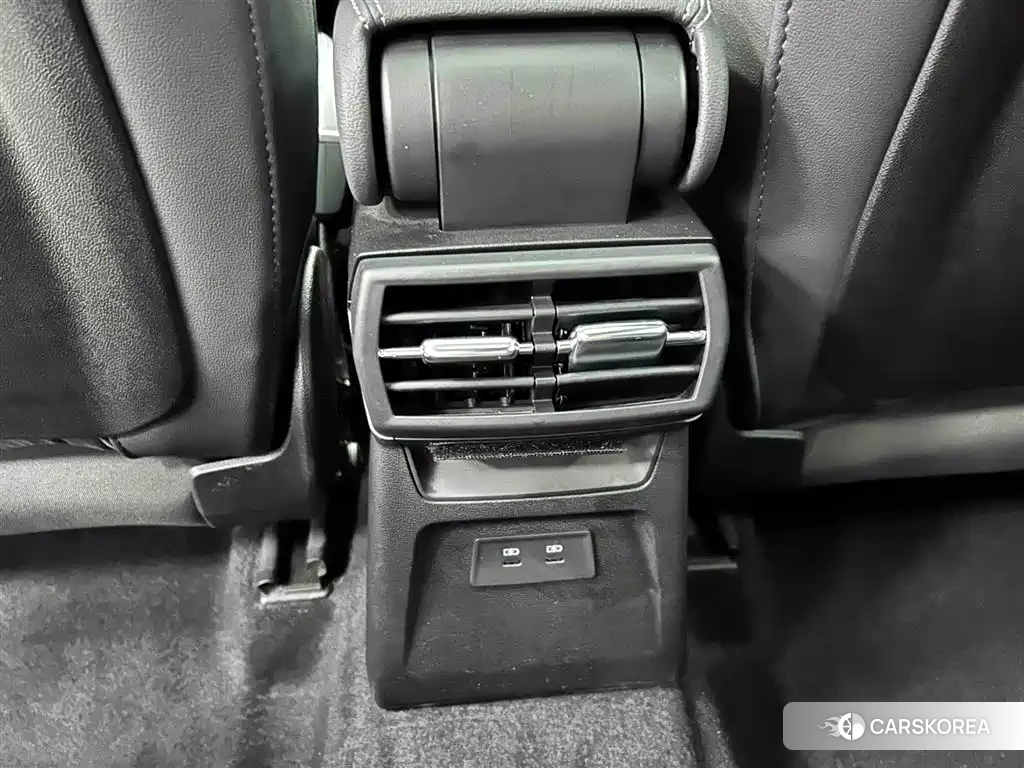 Audi A3 2023 Зеленый из Китая, фото 3