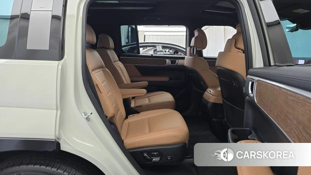Hyundai Santa Fe (MX5) 2024 Жемчужный цвет из Кореи, фото 3