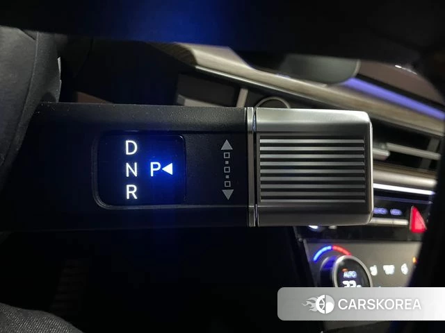 Hyundai Santa Fe (MX5) 2024 Серый из Кореи, фото 3