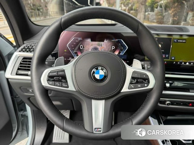 BMW X5 (G05) 2025 Светло-серебряный цвет из Кореи, фото 3