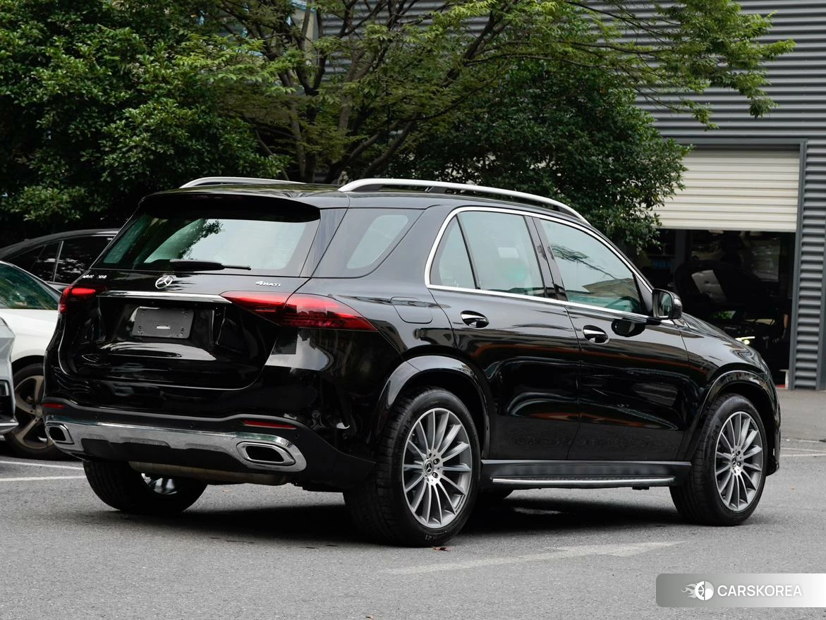 Mercedes-Benz GLE (import) 2023 Черный из Китая, фото 3
