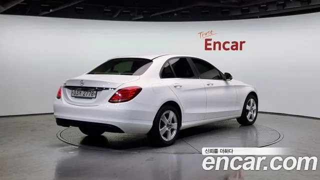 Mercedes-Benz C-Class W205 2018 Белый из Кореи, фото 3