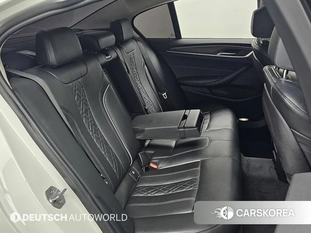 BMW 5 Series (G30) 2018 Белый из Кореи, фото 3