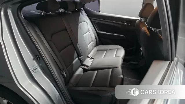 Hyundai Avante AD 2018 Серый из Кореи, фото 3