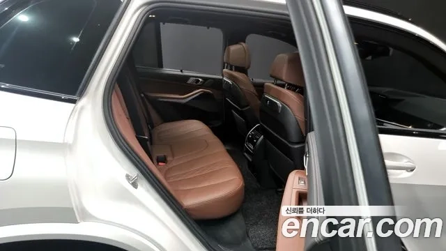 BMW X5 (G05) 2024 Белый из Кореи, фото 3