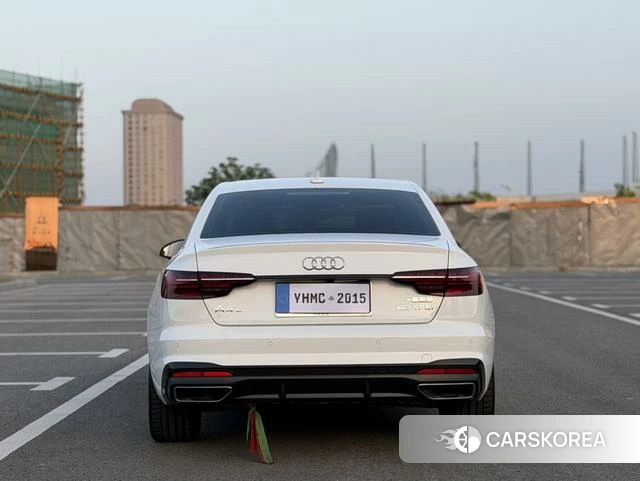 Audi A4L 2023 Белый из Китая, фото 3