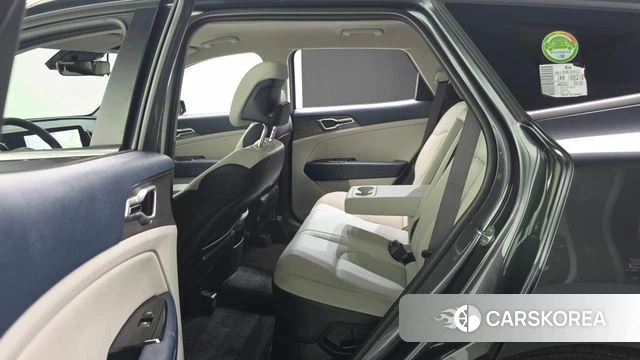 Kia Sportage 5th Generation Hybrid 2023 Черный из Кореи, фото 3
