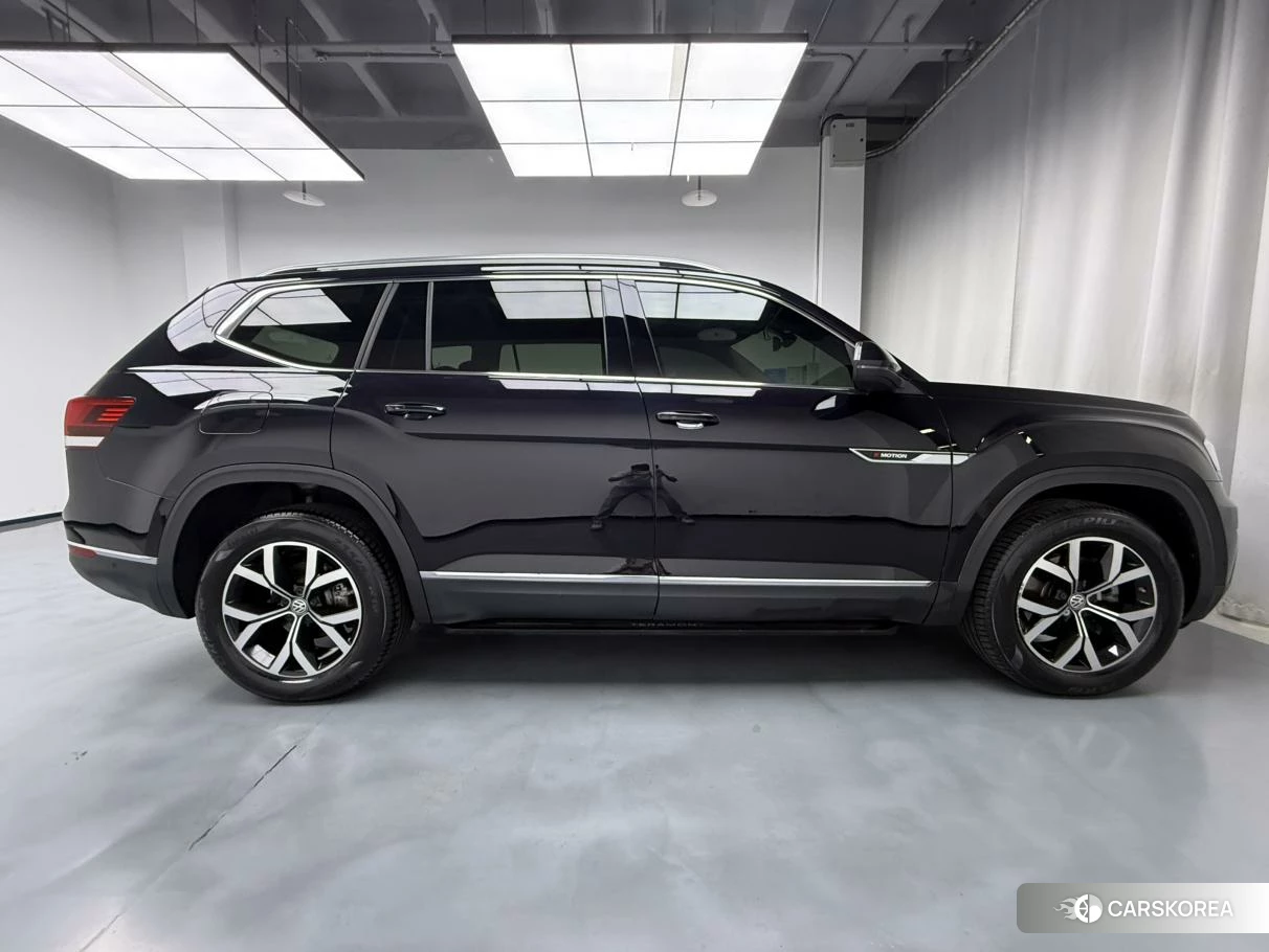 Volkswagen Tourang 2020 Черный из Китая, фото 3