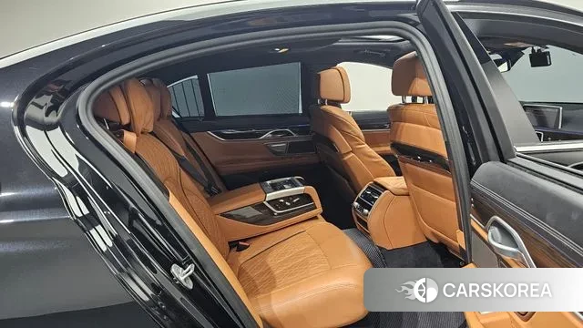 BMW 7 Series (G11) 2021 Черный из Кореи, фото 3