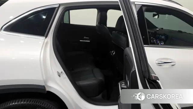 Mercedes-Benz GLA - Class H247 2021 Белый из Кореи, фото 3