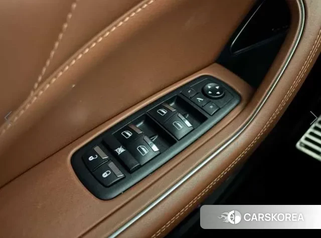 Maserati Levante 2022 Черный из Кореи, фото 3