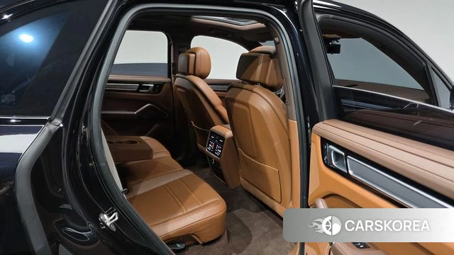 Porsche Cayenne (PO536) 2022 Черный из Кореи, фото 3