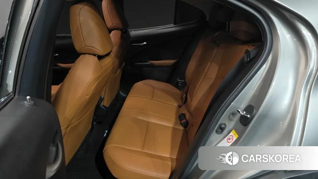 Lexus UX250h 2019 Серебристо-серый из Кореи, фото 3