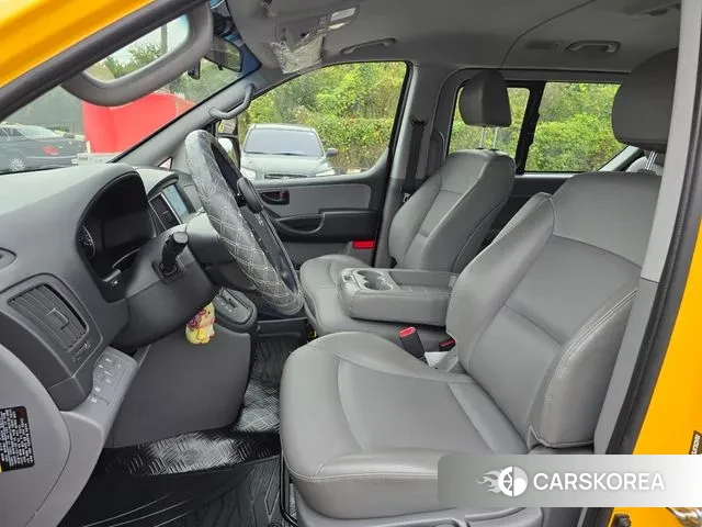 Hyundai The New Grand Starex 2019 Желтый из Кореи, фото 3