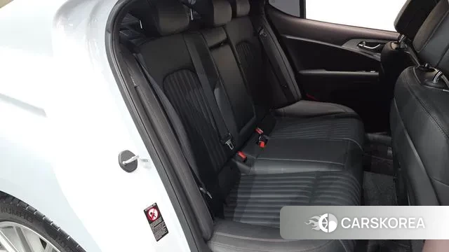 Genesis G70 2020 Светло-серебряный цвет из Кореи, фото 3