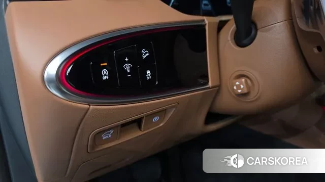 Genesis GV70 2023 Белый из Кореи, фото 3